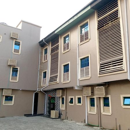 Exclusive Mansion Lekki Phase 1 호텔 Ilado 외부 사진