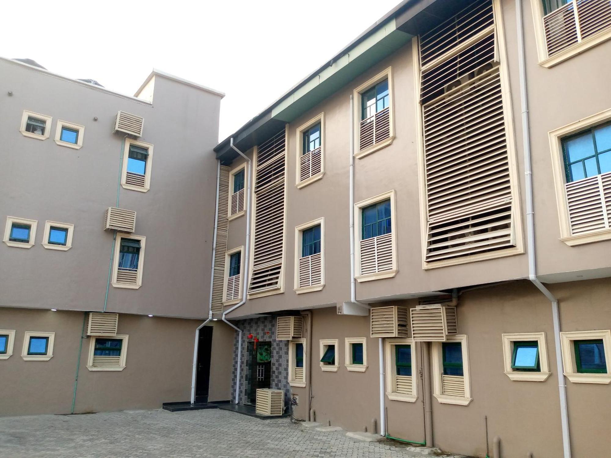 Exclusive Mansion Lekki Phase 1 호텔 Ilado 외부 사진